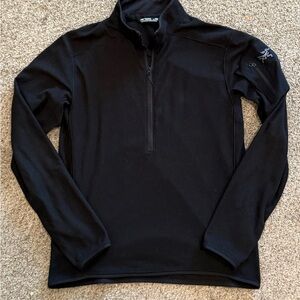 Mens medium Arc'teryx Black Half-Zip Thermal Pullover